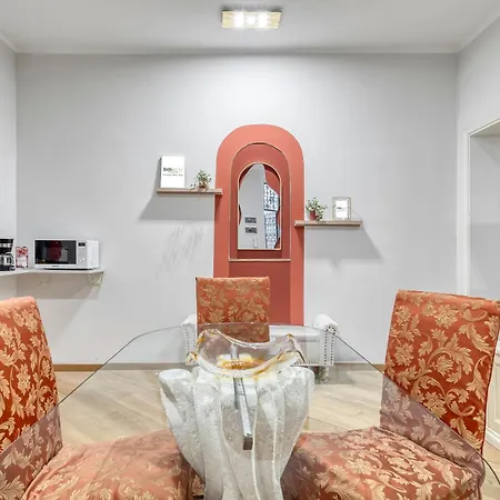 Domus Rubra By Different شقة