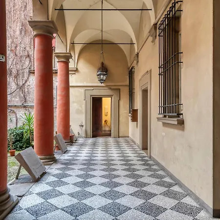 Domus Rubra By Different * Bologna